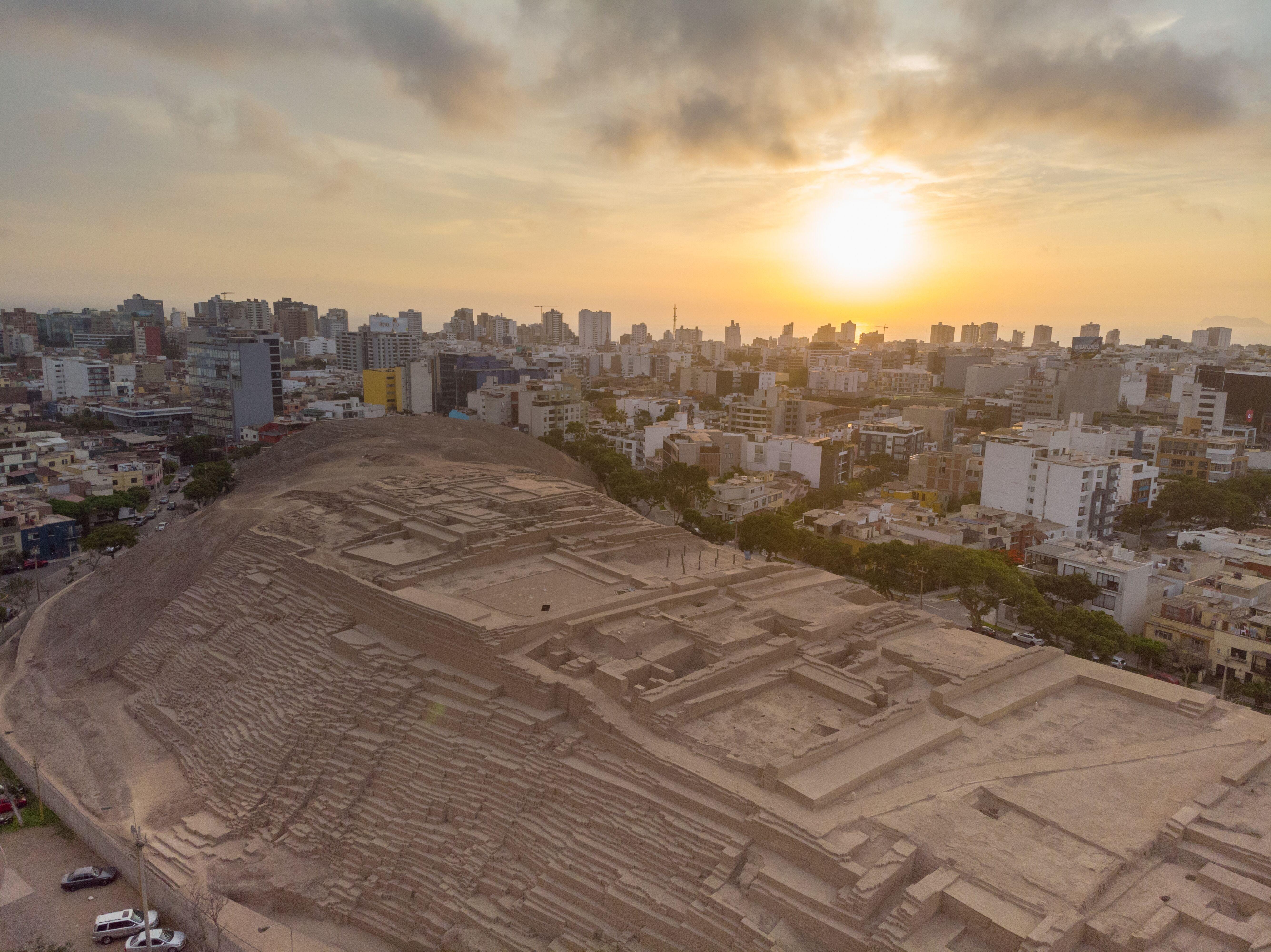 فندق هوليداي إن إكسبريس ليما سان إيسيدرو المظهر الخارجي الصورة